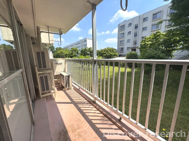  多摩川住宅ハ－７号棟のバルコニー|【バルコニー（4.32㎡）】