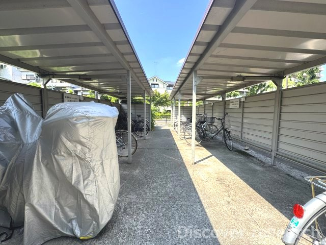 多摩川住宅ハ－７号棟の駐輪場|【駐輪場・バイク置場】