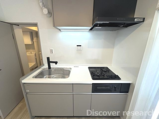  多摩川住宅ハ－７号棟のキッチン|【システムキッチン（グリル付き）】