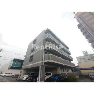 ファミリア岩倉