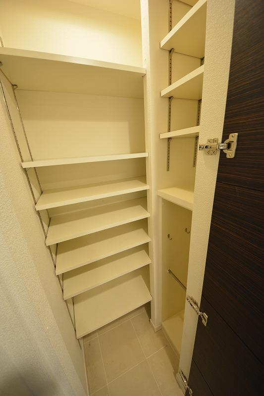 プライムアーバン堺筋本町の玄関|プライムアーバン堺筋本町　シューズインクローゼット