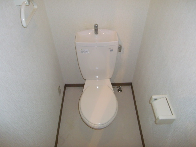シャトラン弓木五番館のトイレ
