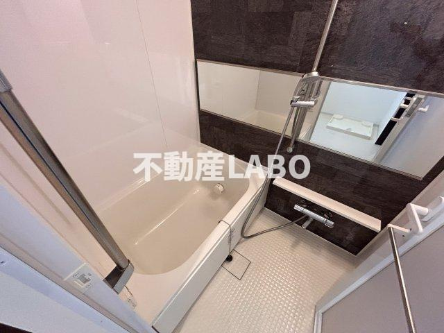 ケイ　グレースの浴室