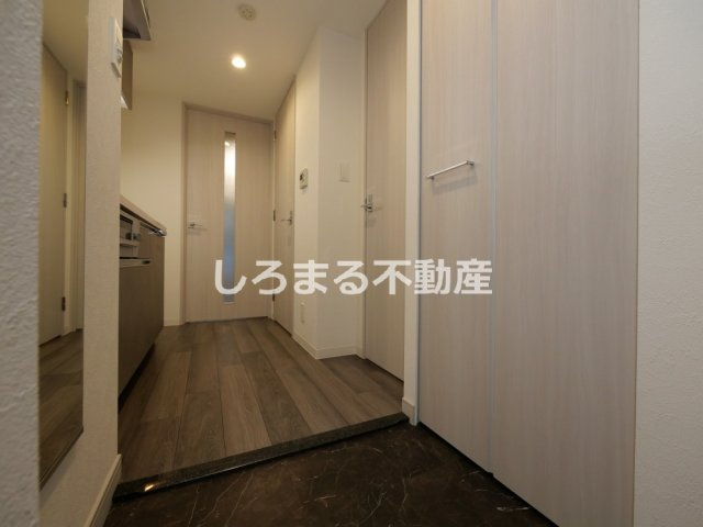 プレサンス堺筋本町エグゼブランの玄関