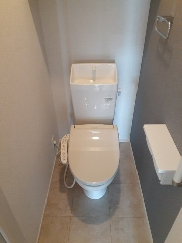 【トイレ】 | アンナンジュパス | 落ち着いた色調のトイレです