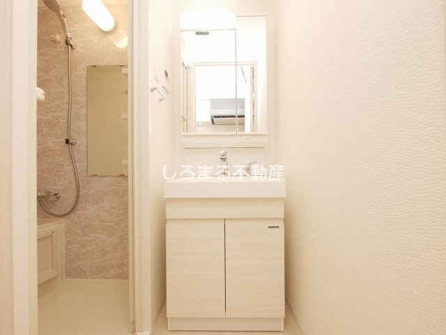S-RESIDENCE堺筋本町Unoの独立洗面台