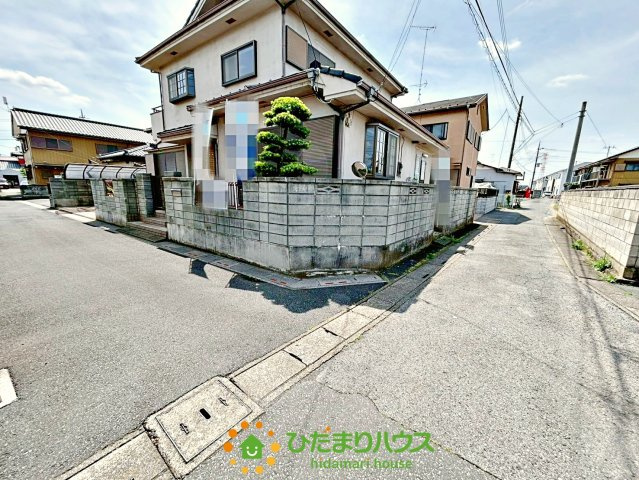 幸手市中2期　中古一戸建ての前面道路含む現地写真