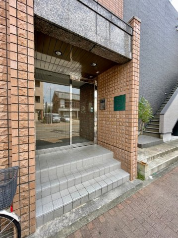 レージュ道徳のエントランス|エントランスです