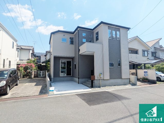 1日(土)2日(日)現地見学可能！　伊丹市荻野　限定1邸の外観|お客様に長く安心して住んでいだだける事にこだわった家づくり！住んでからのアフターサービスにもしっかりと取り組んでいます！