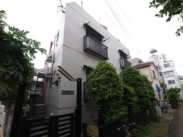 DOMA北新宿のエントランス