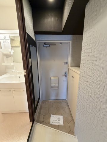 ワコーレ板宿の玄関