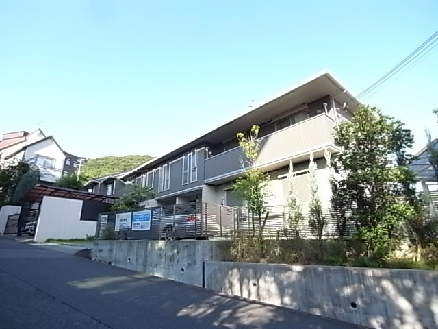 グリーンレジデンス岡本の外観