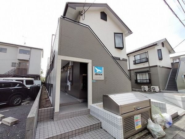 バーナルヒルズⅡＡの外観