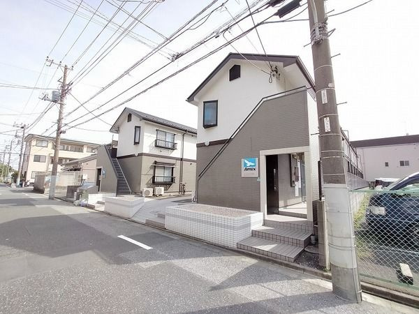 バーナルヒルズⅡＡのエントランス