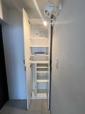 レグルス甲南山手の玄関