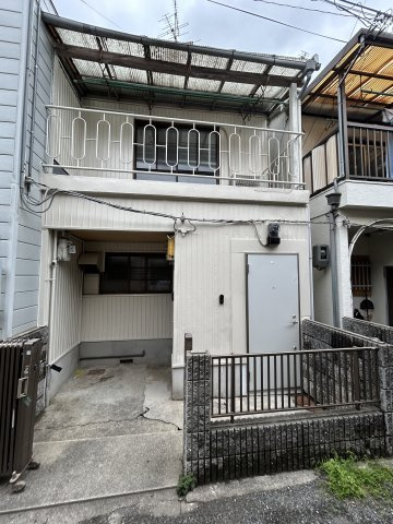 兵庫県尼崎市瓦宮アパートのエントランス|落ち着いたエントランスです