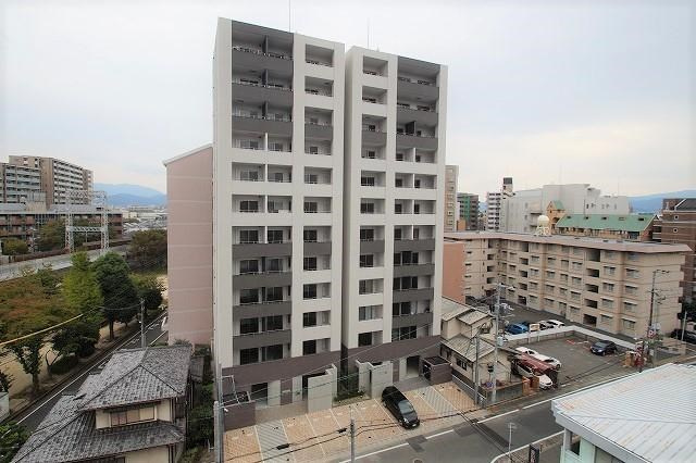 ツインズ大橋B館の外観