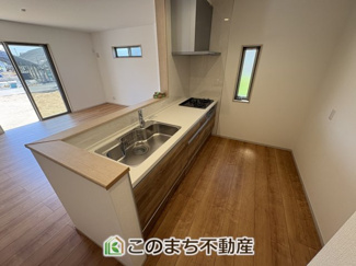 【キッチン】 | いろどりアイタウン古河市諸川23-P1　 | ご家族の顔を見ながらお料理できるシステムカウンターキッチン♪