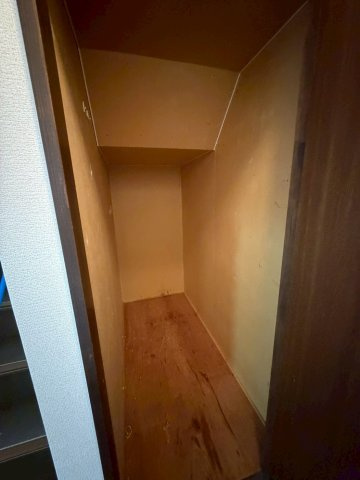 御影山手タウンハウスの収納