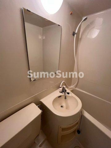 リアライズ本山の洗面所