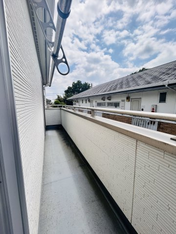 あきる野市牛沼/中古戸建/セカンドハウス利用のため室内大変キレイです♪のバルコニー|南バルコニーで日当たり良好♪