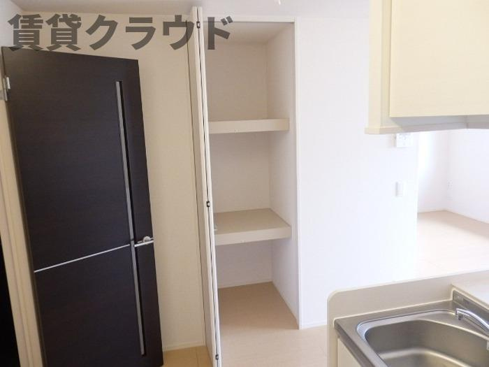 ゴルフォ・デ・コリナ　Bの収納|こまごまとしたものを収納できそうですね