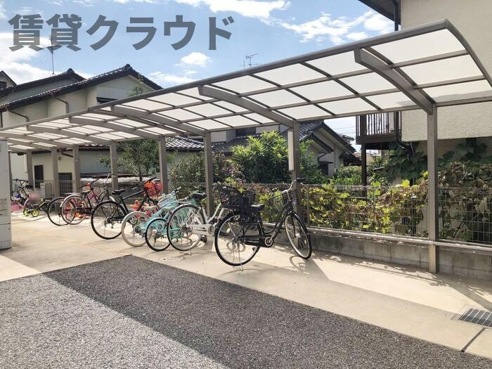 ゴルフォ・デ・コリナ　Bのその他共用部分|駐輪場