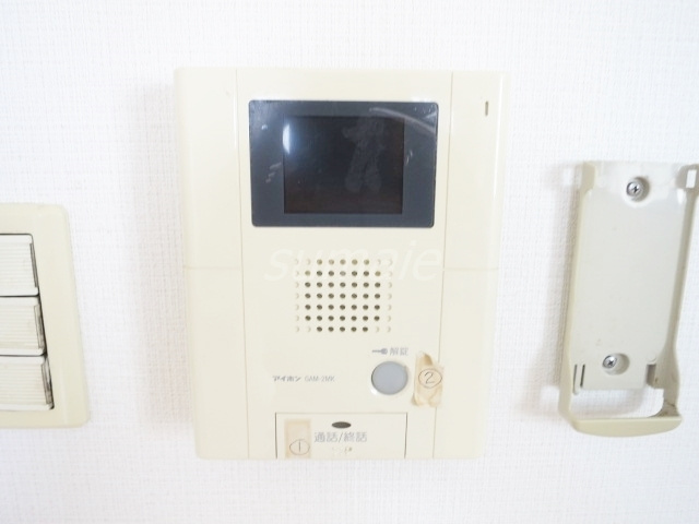 ラフィネジュ赤羽のセキュリティ|TVモニター付きインターフォン完備！