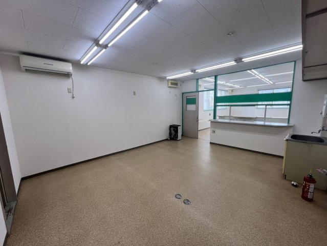 浦幌貸店舗1の内装