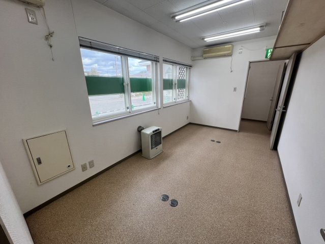 浦幌貸店舗1の内装