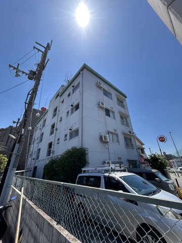 グリーンハイツ昆陽の外観