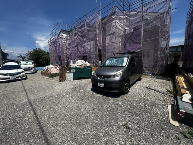 新築　前橋市総社町植野第2　Livele Garden.S　2号棟の駐車場|現地写真　駐車スペースは並列2台分可能です！
