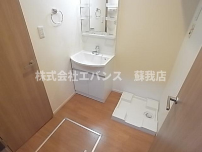 【洗面所】 | コスモＢ | 広い洗面スペース
