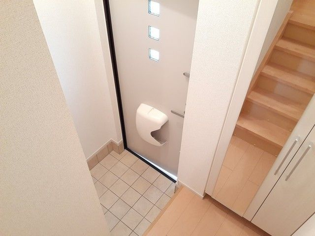 ザ　ネクストステージ　パートⅢの玄関