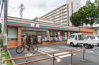 【周辺】 | セブンイレブン多摩豊ヶ丘４丁目店まで徒歩７分