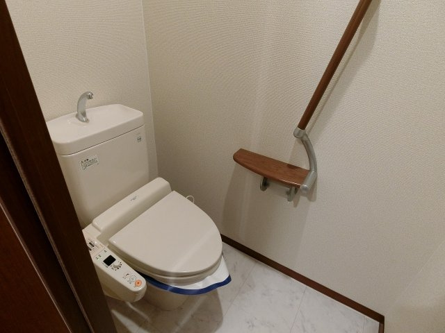 SOL.LEVANTE,Ⅶのトイレ