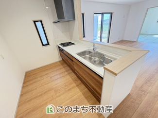 【キッチン】 | いろどりアイタウン古河市諸川23-P1　 | ご家族の顔を見ながらお料理できるシステムカウンターキッチン♪