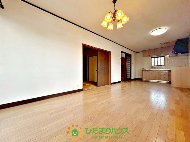 久喜市上川崎１期　中古一戸建ての居間・リビング