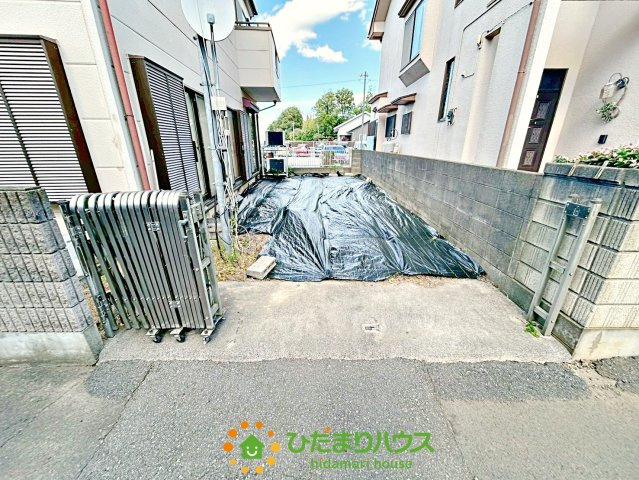 久喜市上川崎１期　中古一戸建ての駐車場