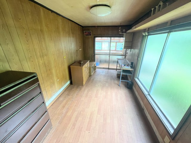 檜原村字神戸　平屋建て中古戸建の玄関