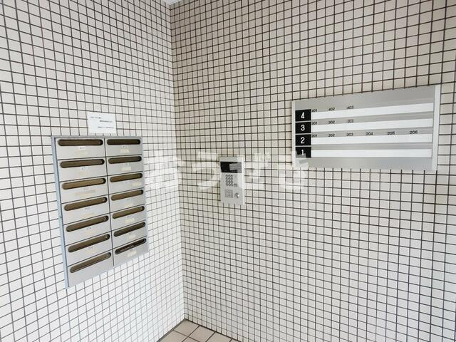 サントゥール白楽のロビー