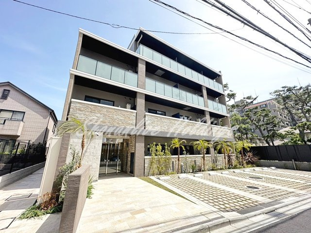 藤沢市片瀬海岸２丁目の賃貸マンションの外観
