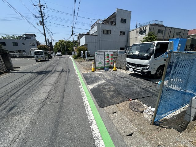 新築　高崎市赤坂町1期　LIGNAGE　1号棟の前面道路含む現地写真|現地写真　南側接道幅員約6ｍ