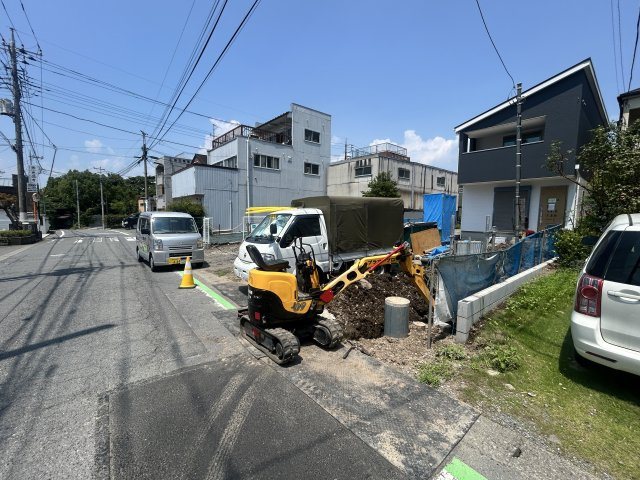 新築　高崎市赤坂町1期　LIGNAGE　1号棟の前面道路含む現地写真|現地写真　南側接道幅員約6ｍ