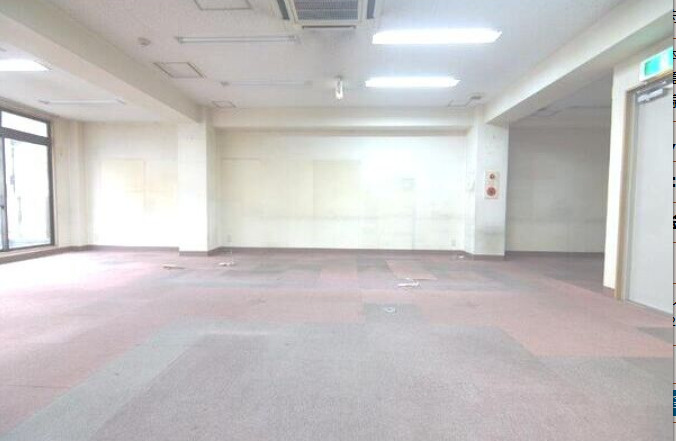 大阪市西成区岸里３丁目の事務所の内装