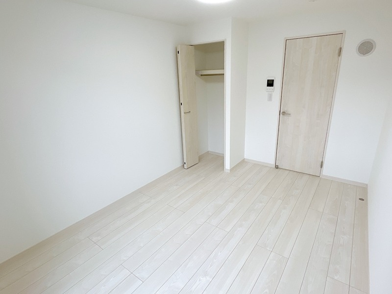 East Flat 松戸 の居間・リビング