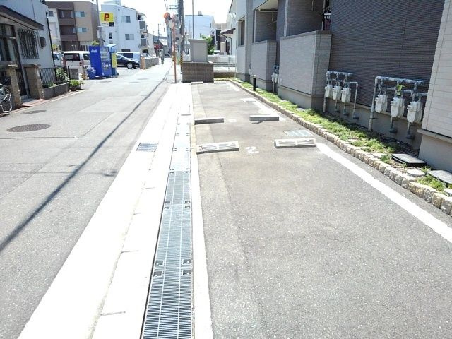 ブリーゼ・エムの駐車場