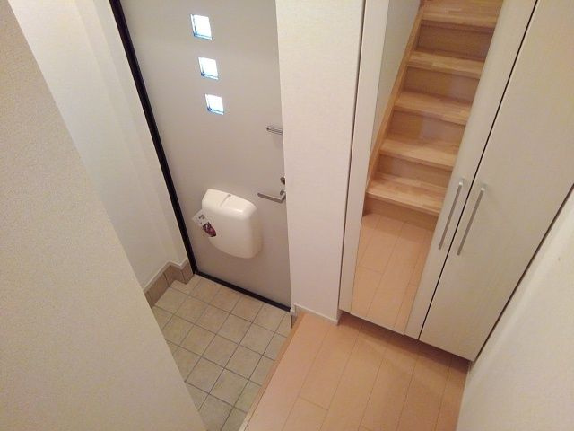 ブリーゼ・エムの玄関