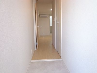 クリアネス　コートの玄関