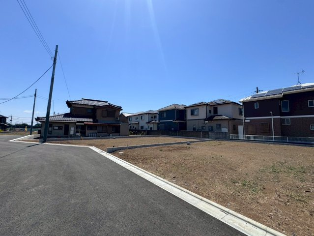 川越市大字下松原の売地の前面道路含む現地写真|日当たり良好